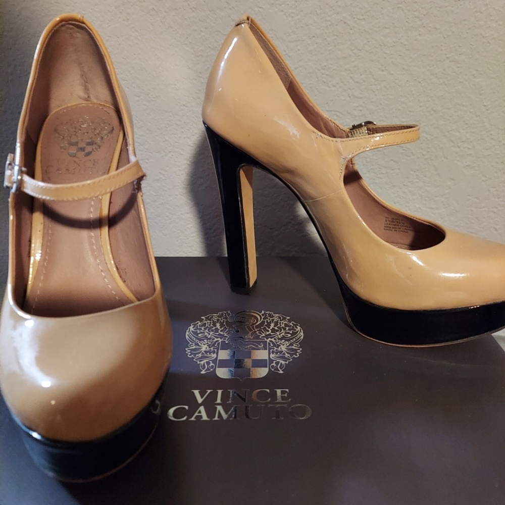 Vince Camuto Size 6 Heels